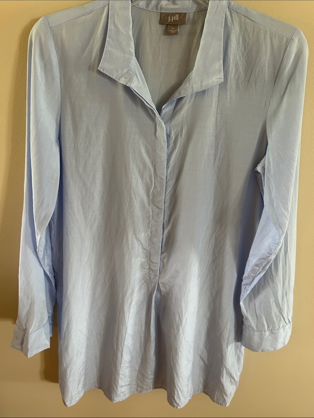 J. Jill Pale Blue Long Sleeve Button-Front Tunic